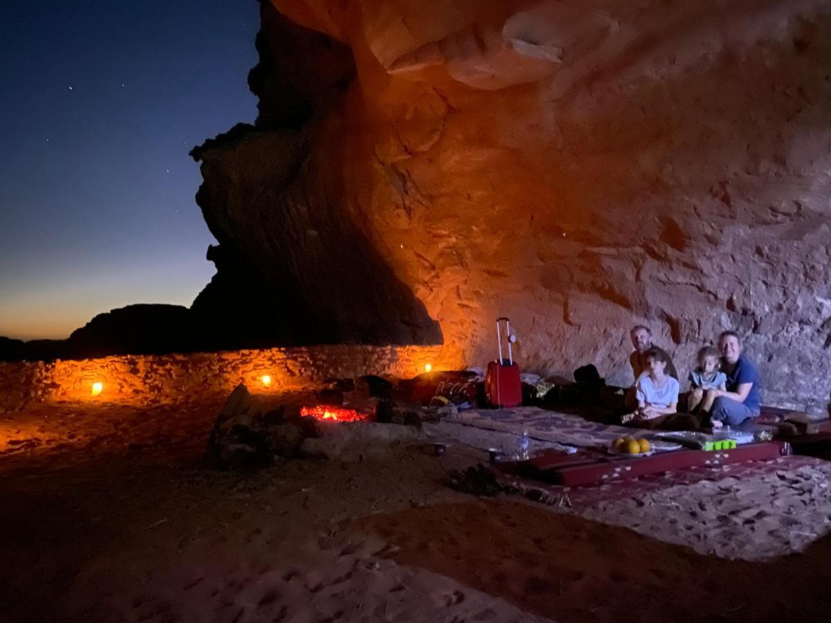 Wadi Rum Sky Tours & Camp Экстерьер фото
