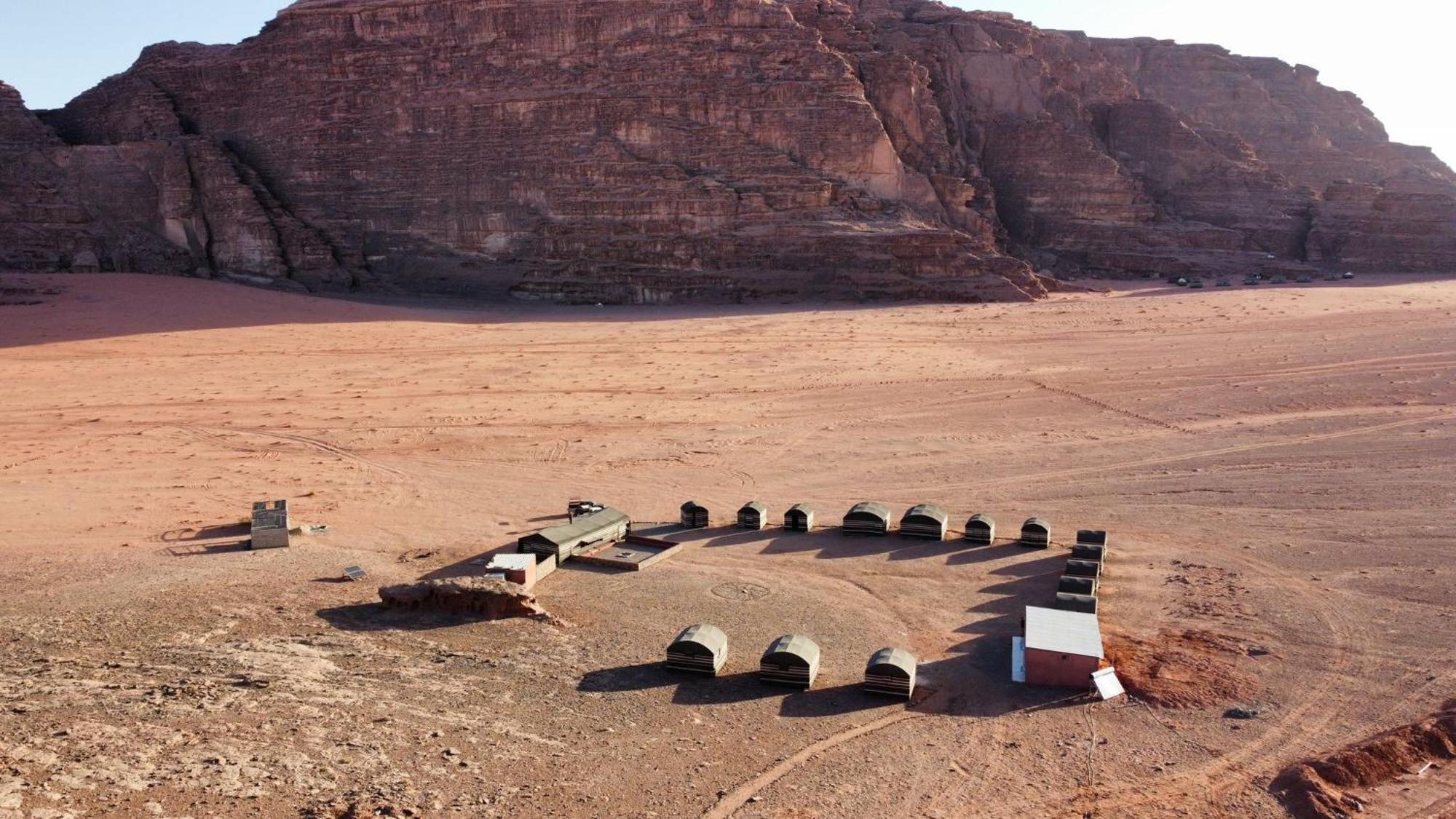 Wadi Rum Sky Tours & Camp Экстерьер фото