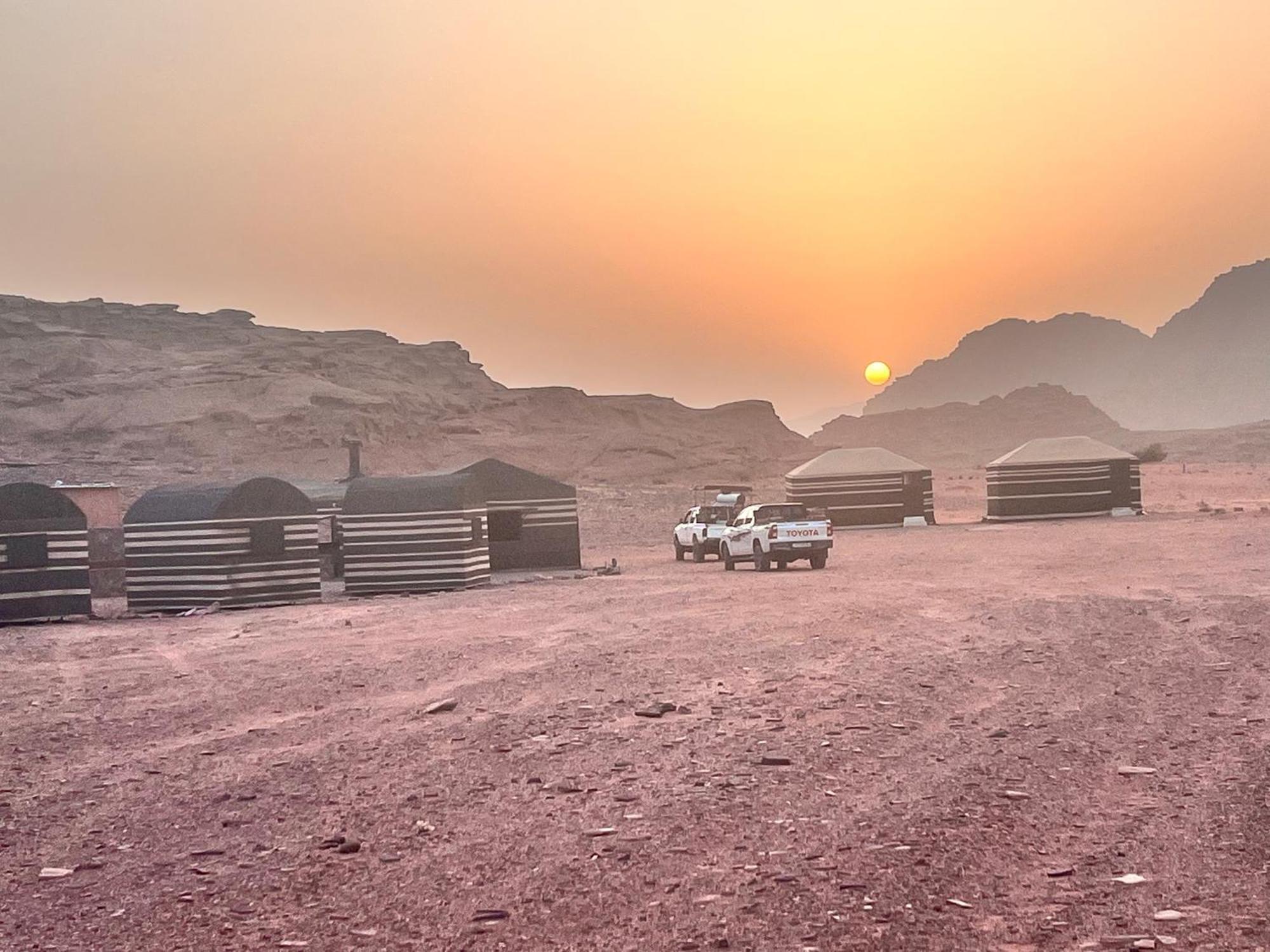 Wadi Rum Sky Tours & Camp Экстерьер фото